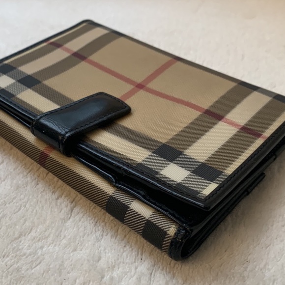 Matching Authentic vintage Burberry classic nova check bag and wallet combo! - Picture 14 of 16